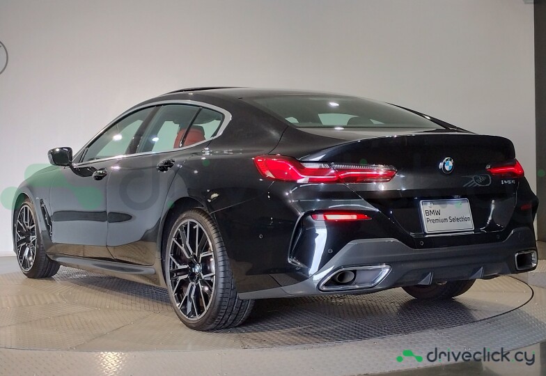 BMW 8 series Black