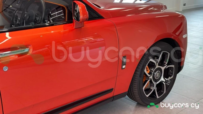 Rolls-Royce Cullinan Orange