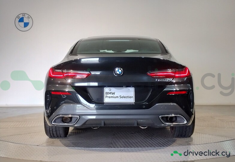 BMW 8 series Black