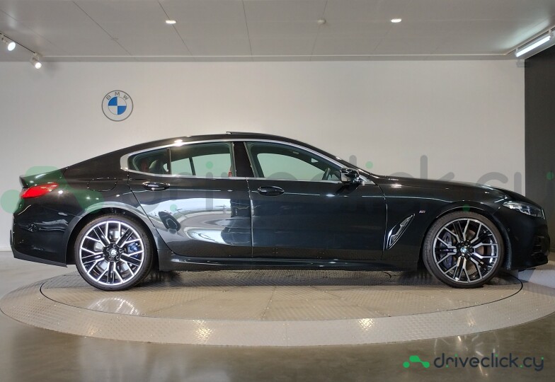 BMW 8 series Black