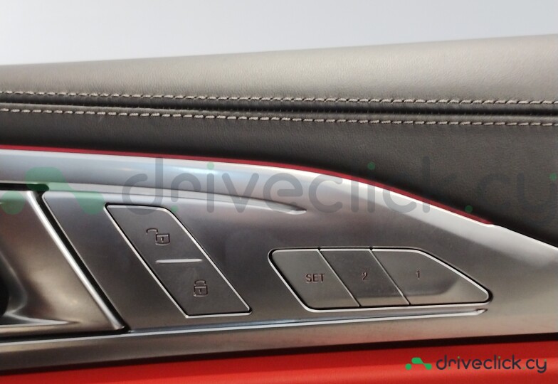 BMW 8 series Black