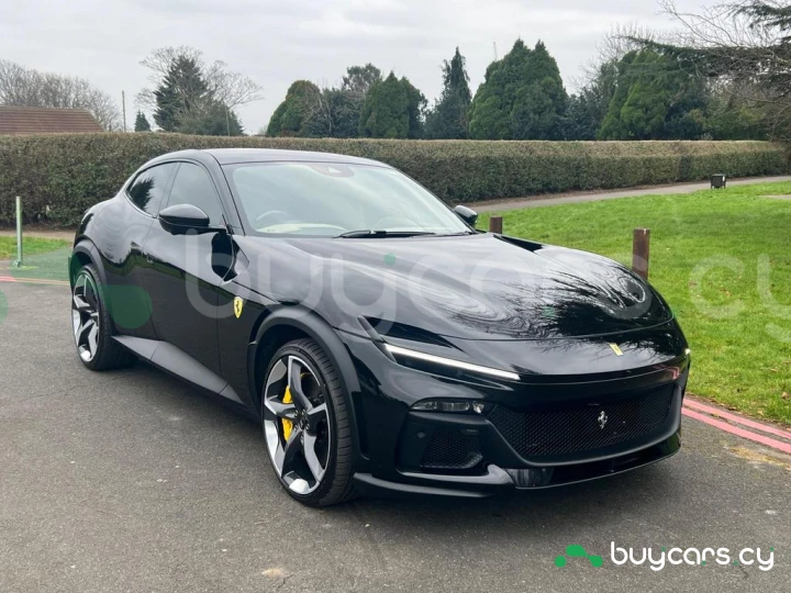 Ferrari Purosangue Черный