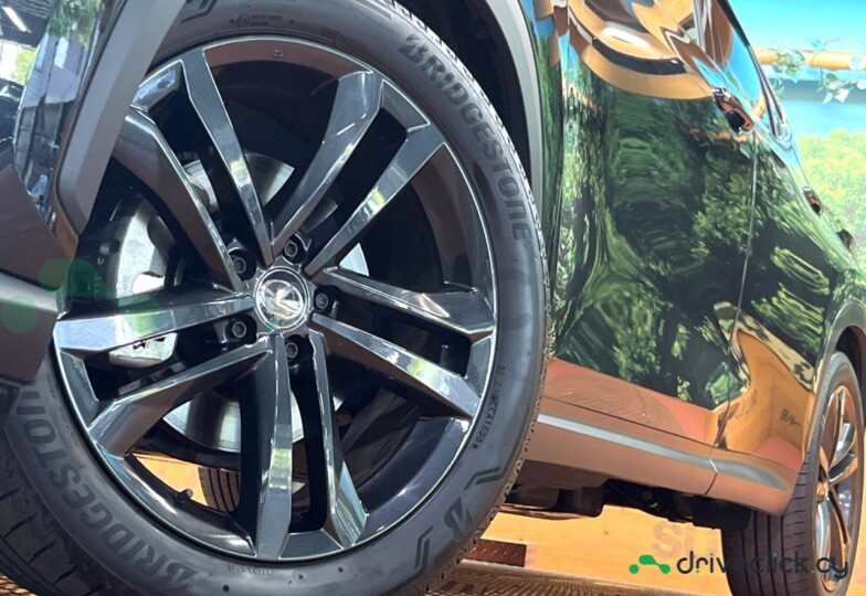 Lexus NX Черный
