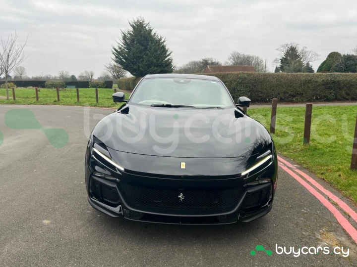 Ferrari Purosangue Черный