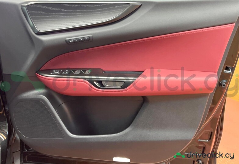 Lexus NX Черный