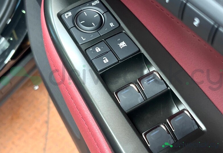 Lexus NX Черный