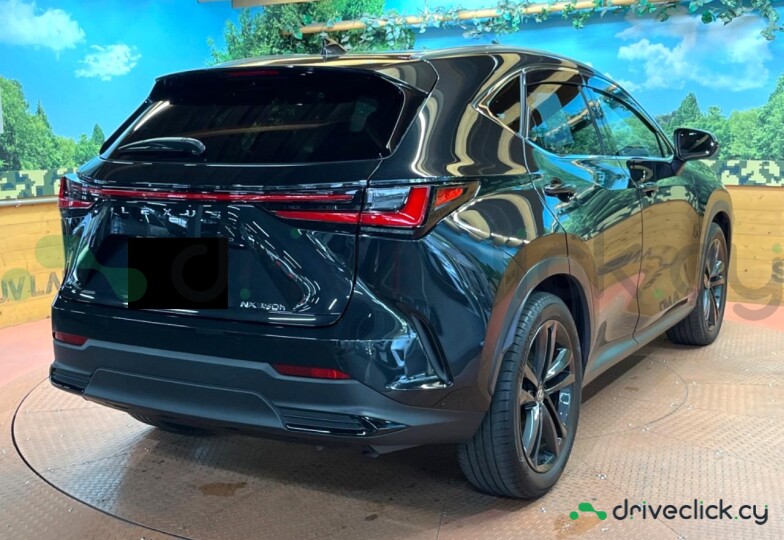 Lexus NX Черный