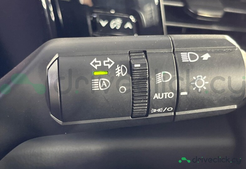 Lexus NX White