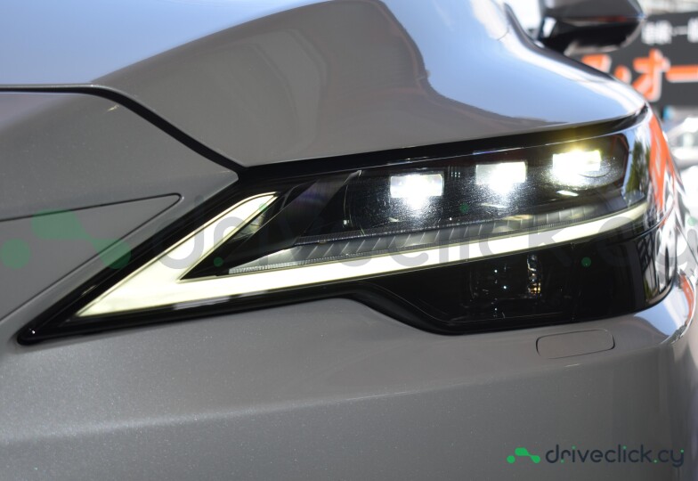 Lexus RX White