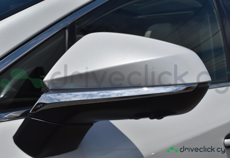 Lexus RX White