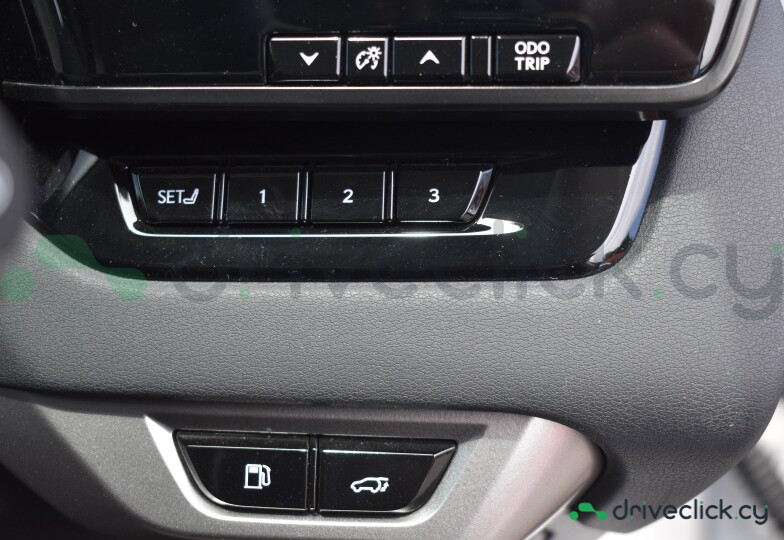 Lexus RX White