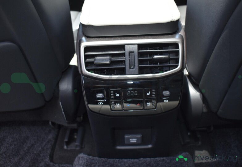 Lexus RX White