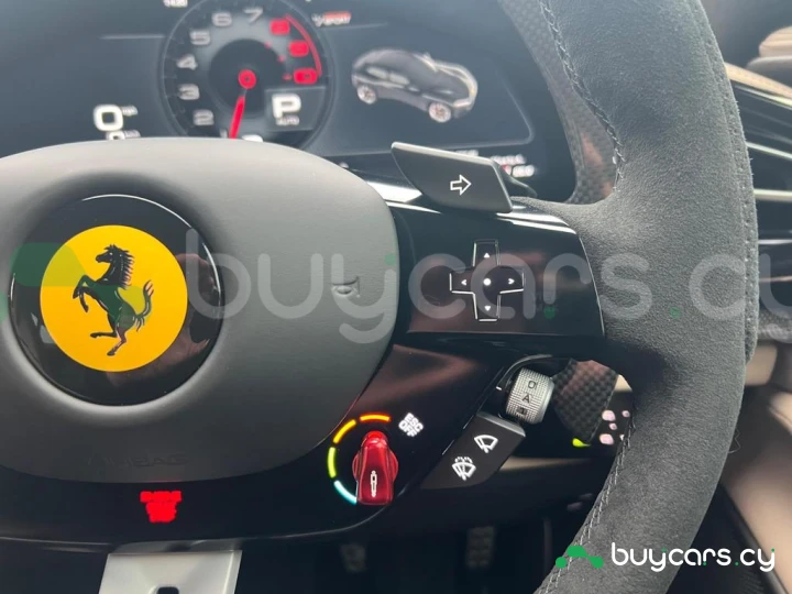 Ferrari Purosangue Черный