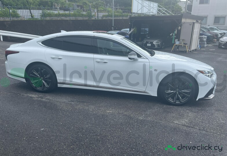 Lexus LS White