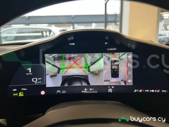 Ferrari Purosangue Черный