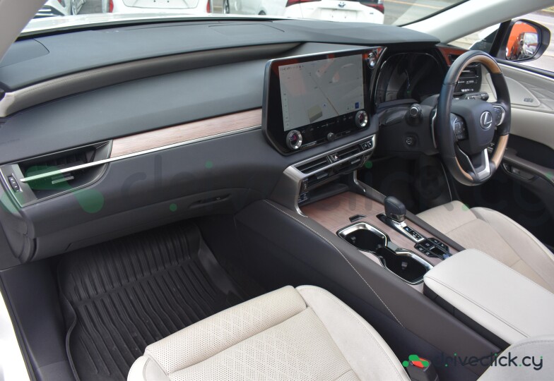Lexus RX White