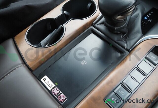 Lexus LX Белый
