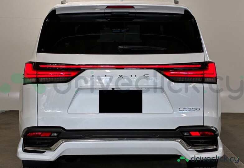 Lexus LX Белый