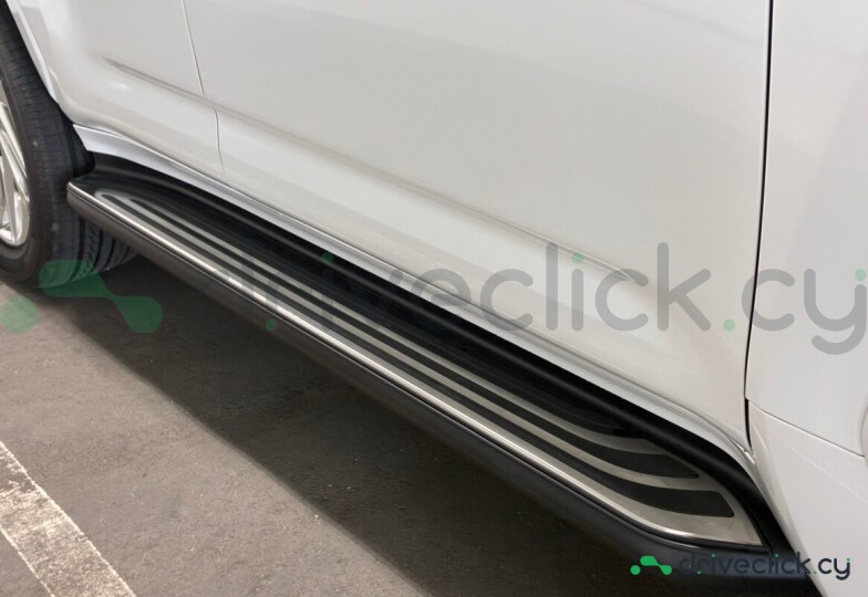 Lexus LX Белый