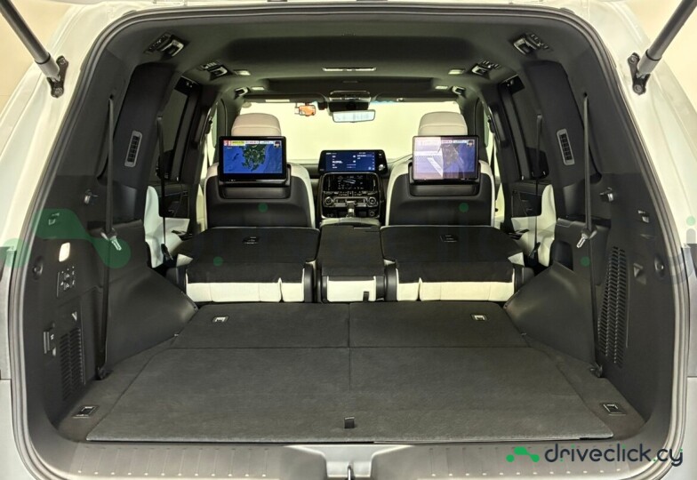 Lexus LX Белый