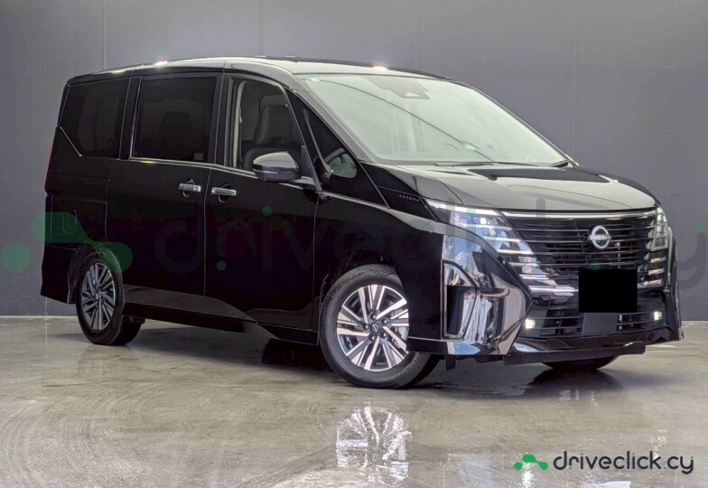 Nissan Serena Black