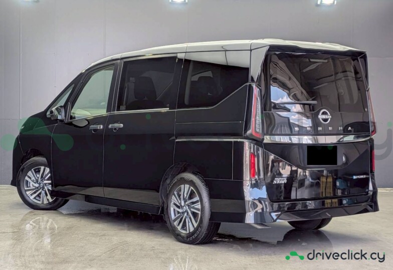Nissan Serena Black