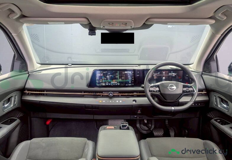 Nissan Ariya White