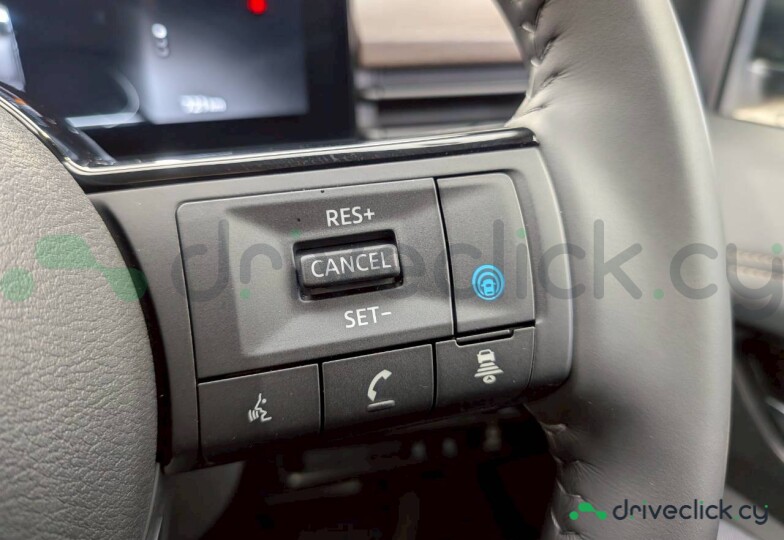 Nissan Serena Black