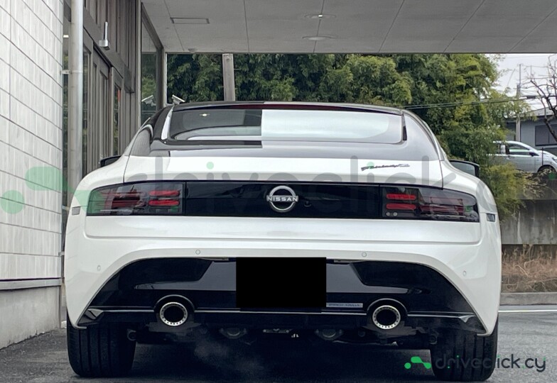 Nissan Fairlady Z White