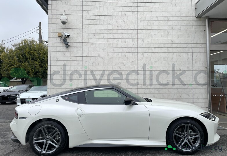 Nissan Fairlady Z White