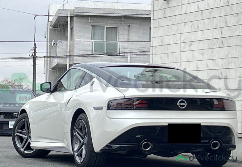 Nissan Fairlady Z White