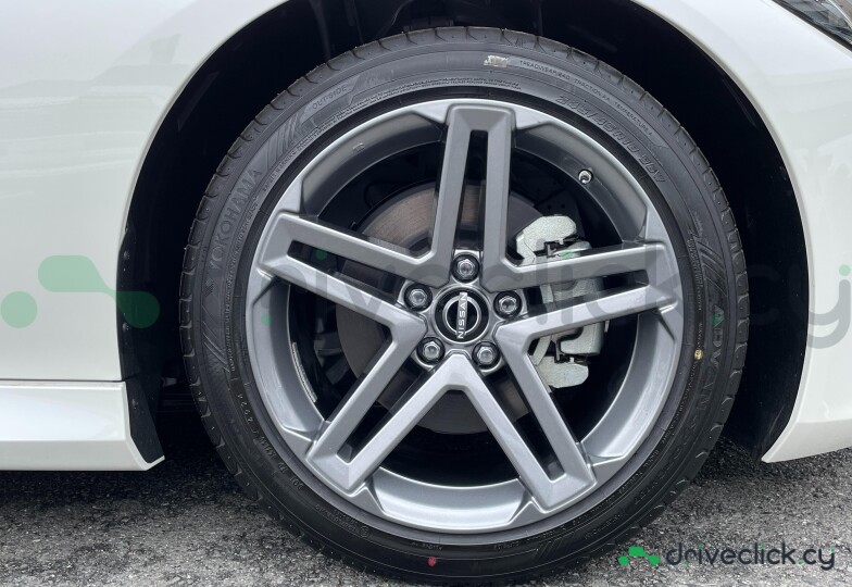 Nissan Fairlady Z White