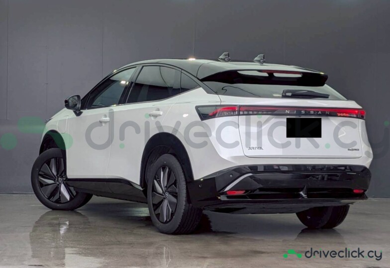 Nissan Ariya White