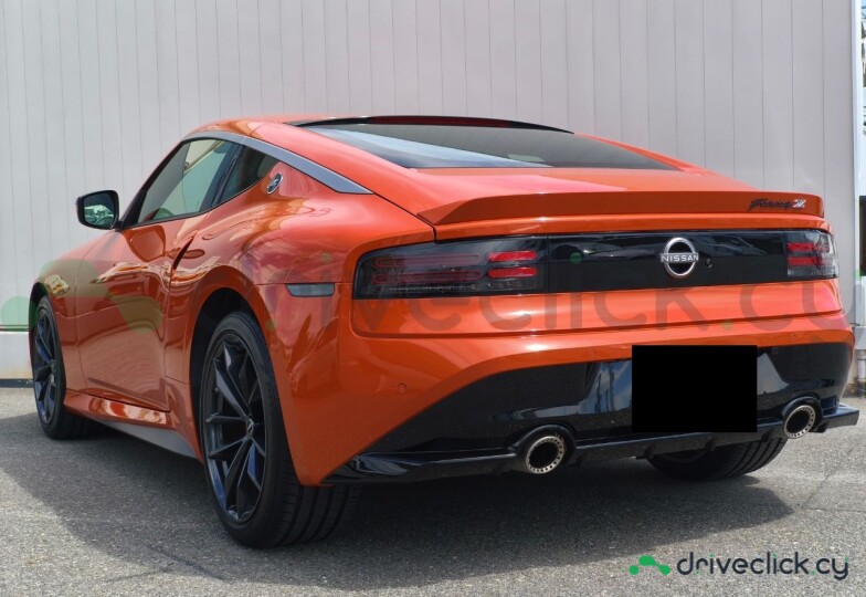 Nissan Fairlady Z Orange