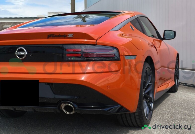 Nissan Fairlady Z Orange