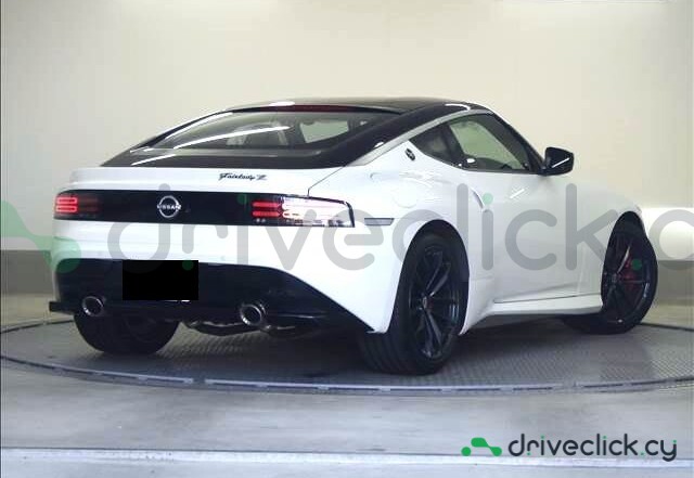 Nissan Fairlady Z White