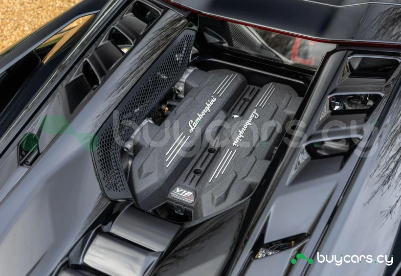 Lamborghini Revuelto Black