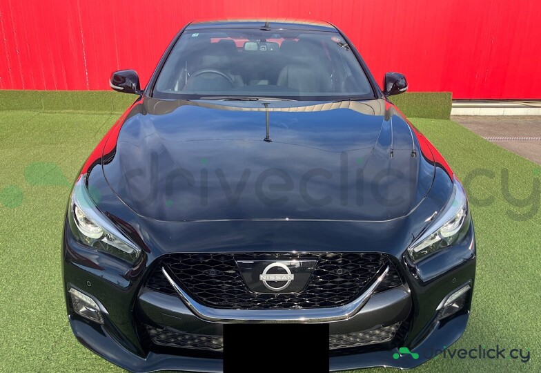 Nissan Skyline Black