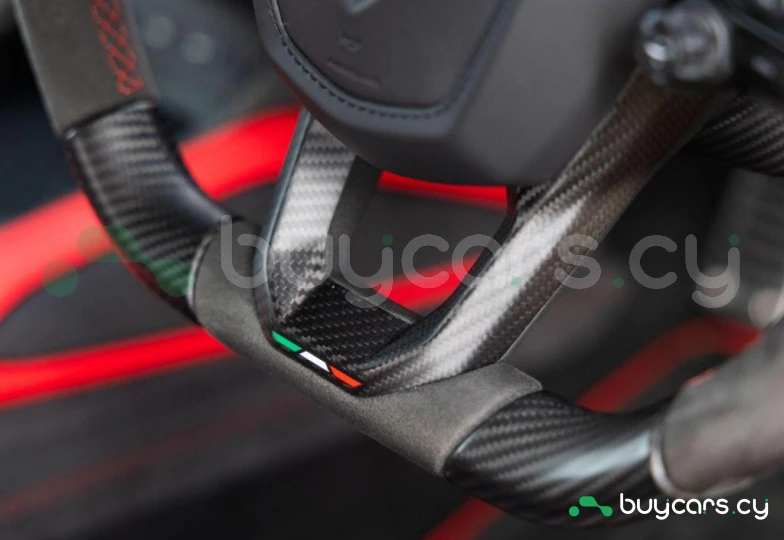 Lamborghini Revuelto Black