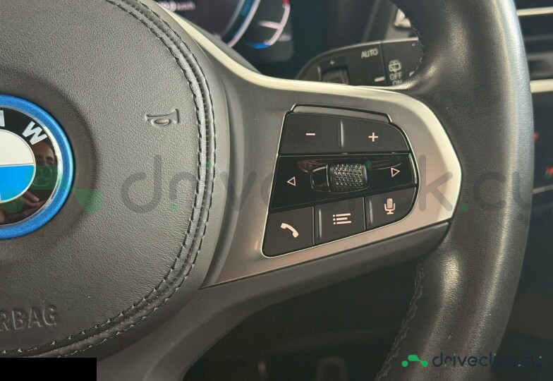 BMW iX3 Черный