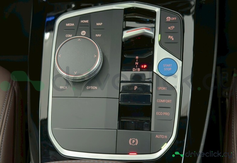 BMW iX3 Черный