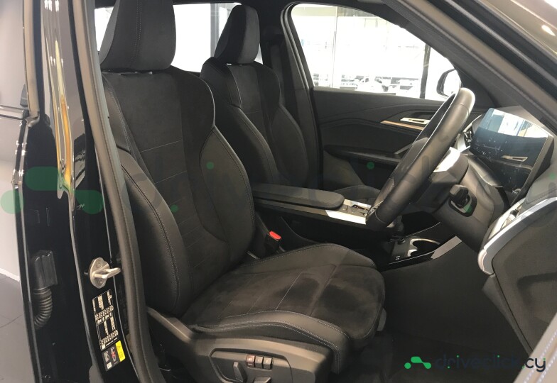 BMW iX1 Black