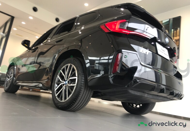 BMW iX1 Black