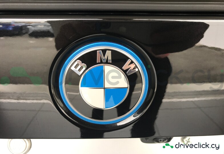 BMW iX1 Black
