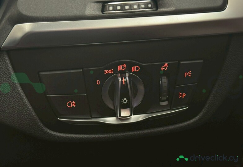 BMW iX3 Черный