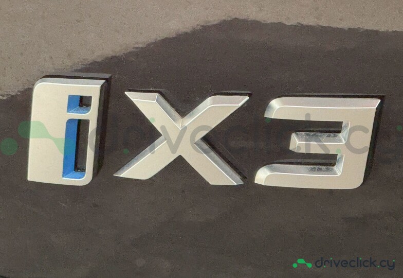 BMW iX3 Черный
