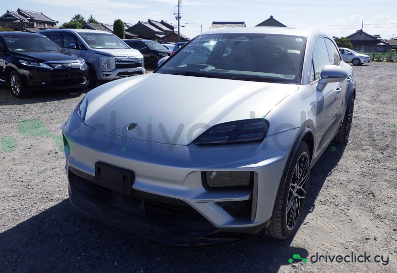 Porsche Macan Grey