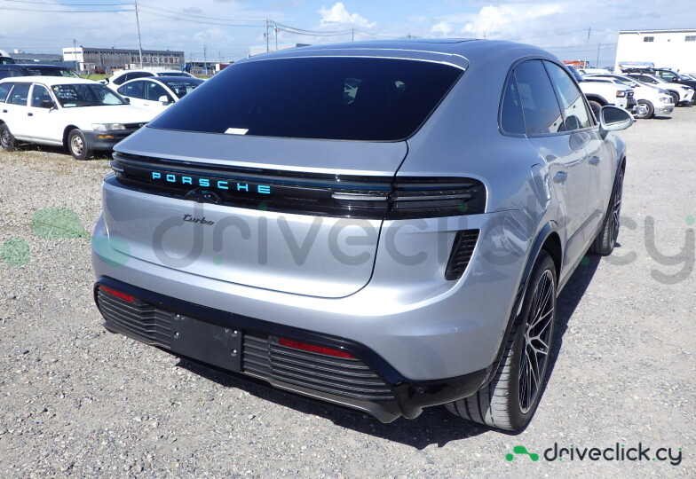 Porsche Macan Grey