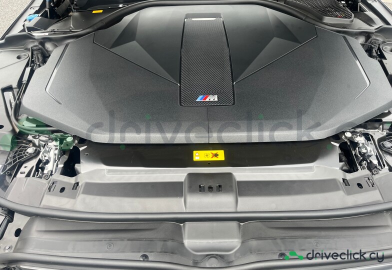 BMW i5 Black