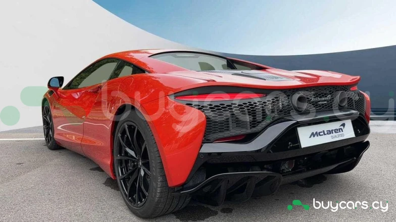 McLaren Artura Orange